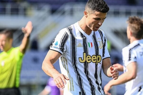 C.Ronaldo caused complete disappointment, pushing Juventus to the bottom 1