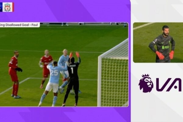 The English referee explains why Man City's goal was rejected by VAR 2