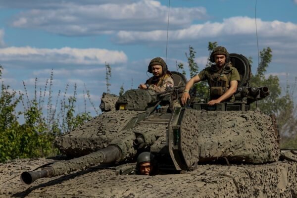 The `pan of fire` in Donbass is hot, Ukraine forces troops to force Russia to pay a high price 0