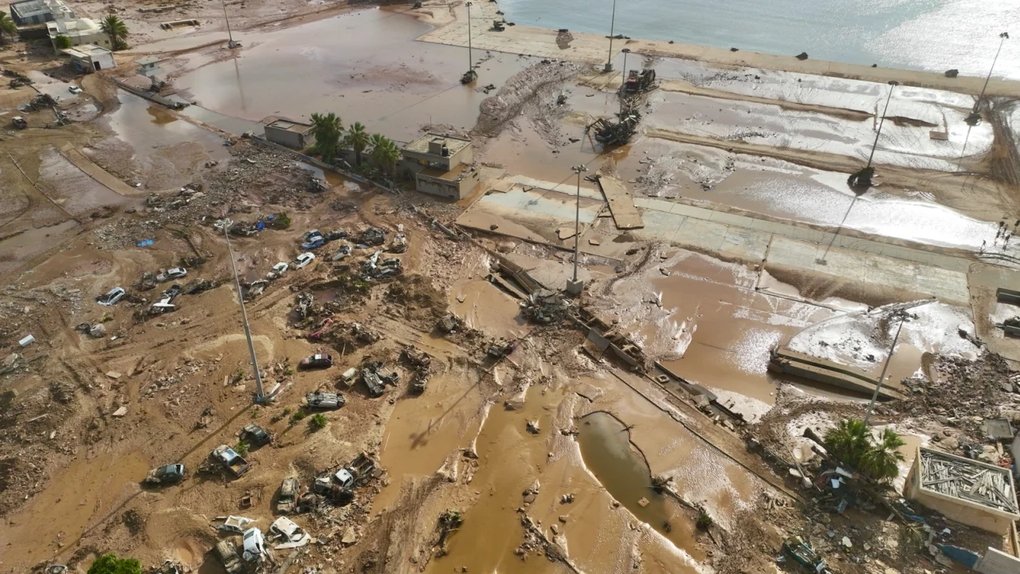 Floods wipe out a quarter of Libya's cities, the death toll could rise to 20,000 0